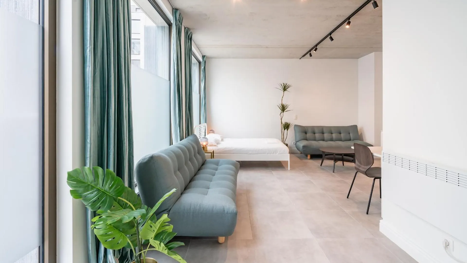 Opera Apartments In The Center Of Antwerpen